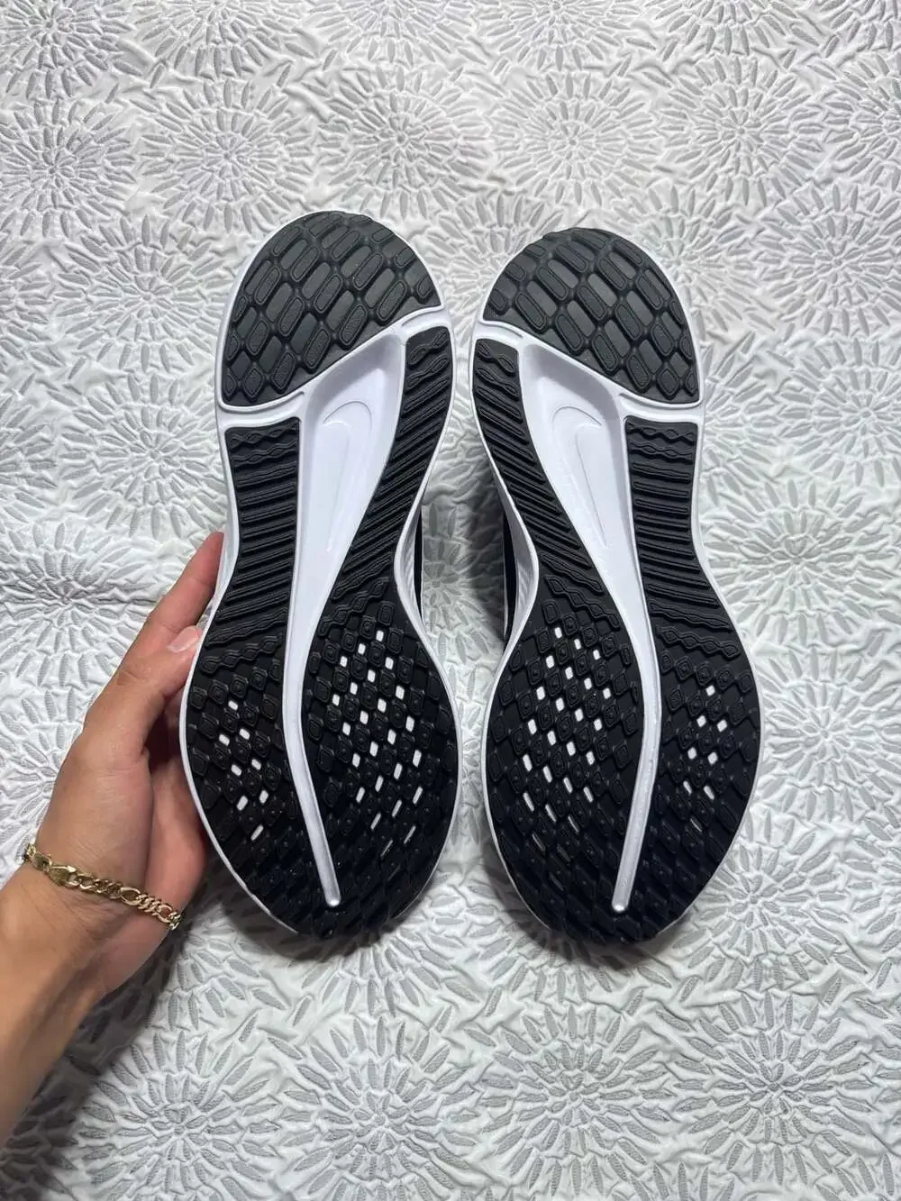 Nike Quest 5 Black Smoke Grey Dark Smoke Grey White Men's 12 DD0204-001